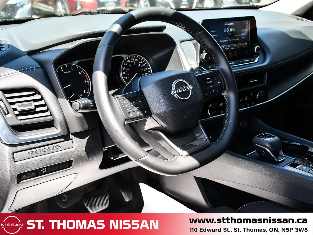 Nissan Rogue fotografie Nissan Rogue