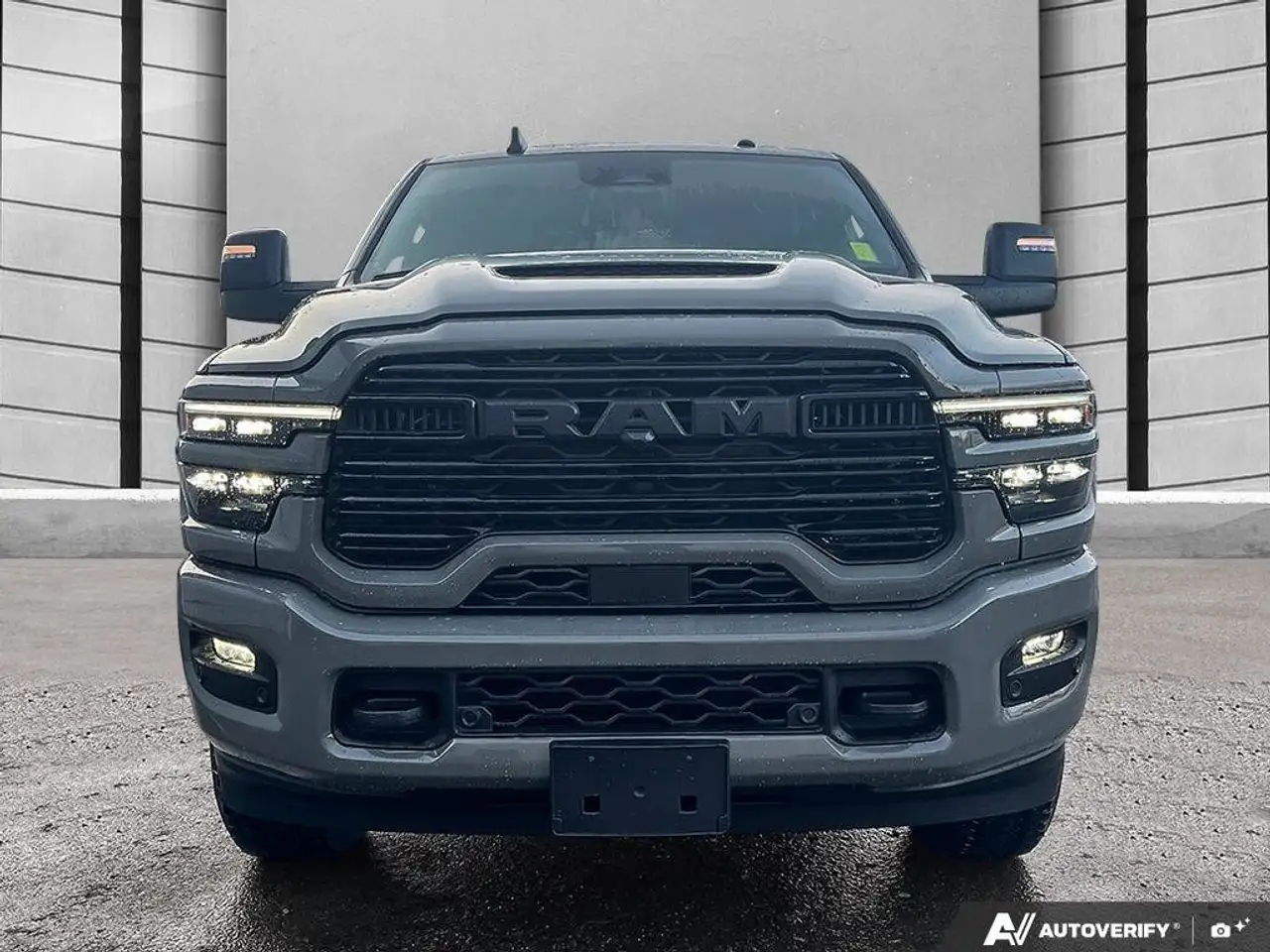 RAM 3500 снимка RAM 3500