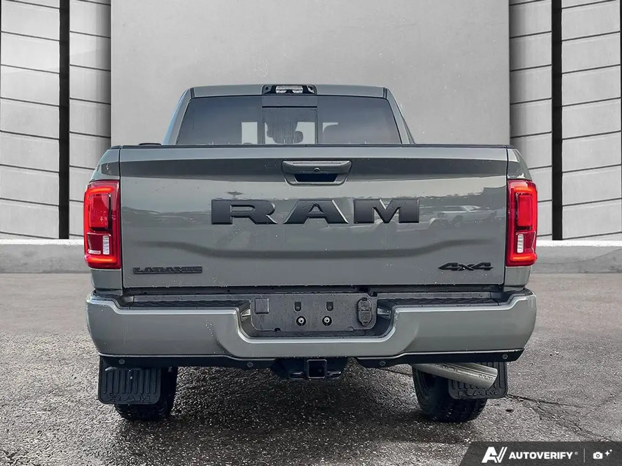 RAM 3500 снимка RAM 3500
