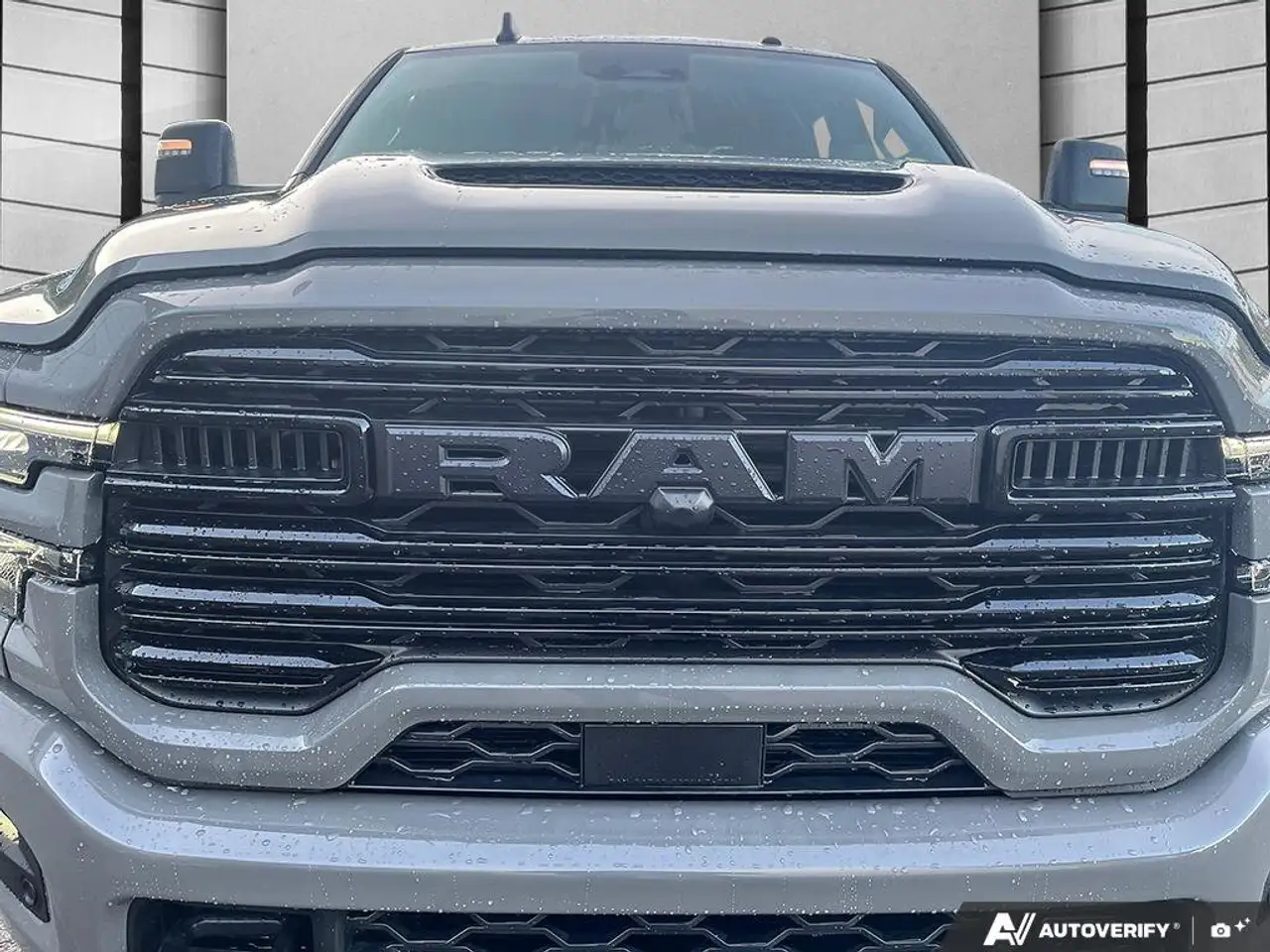 RAM 3500 снимка RAM 3500