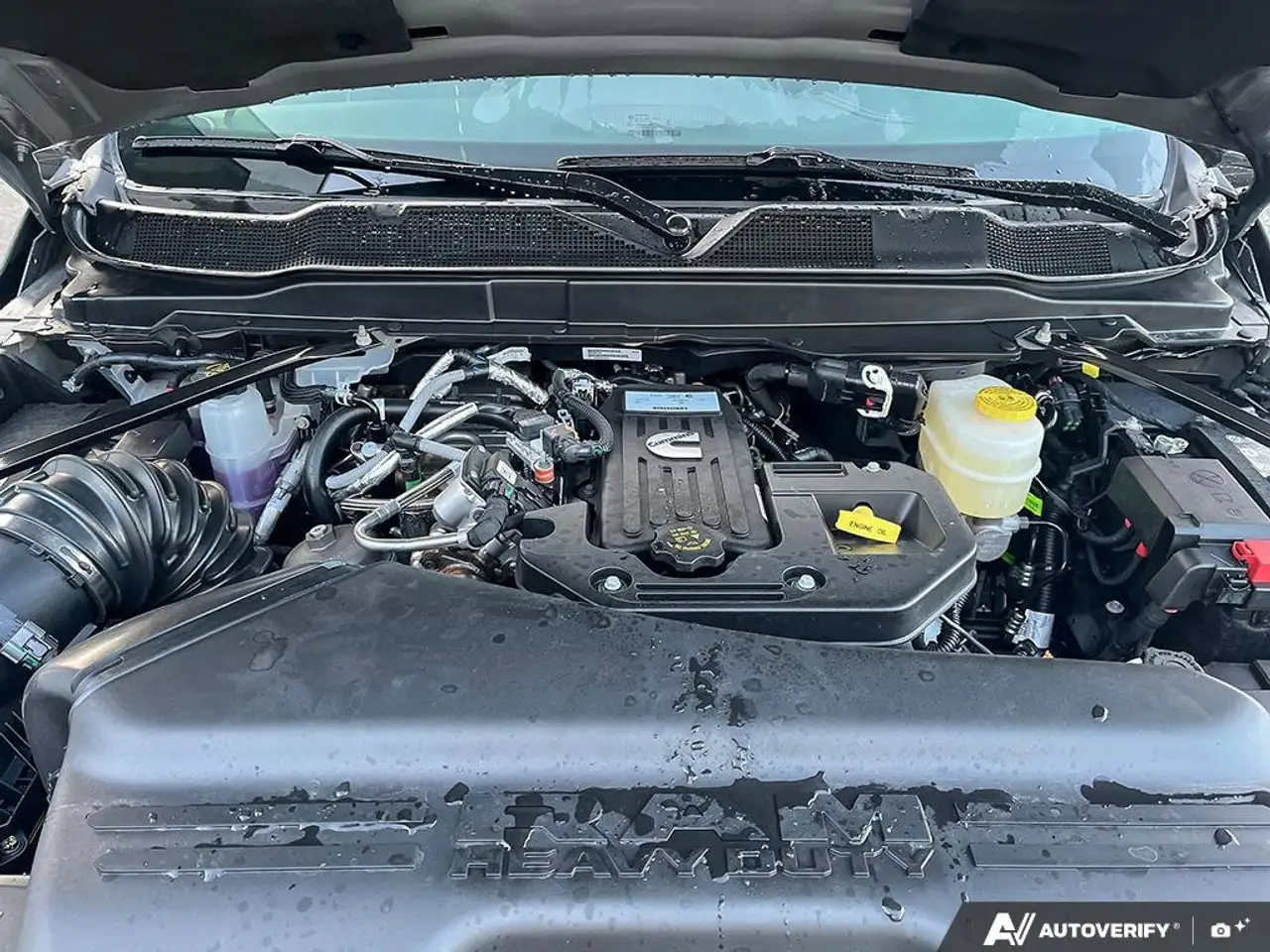 RAM 3500 снимка RAM 3500