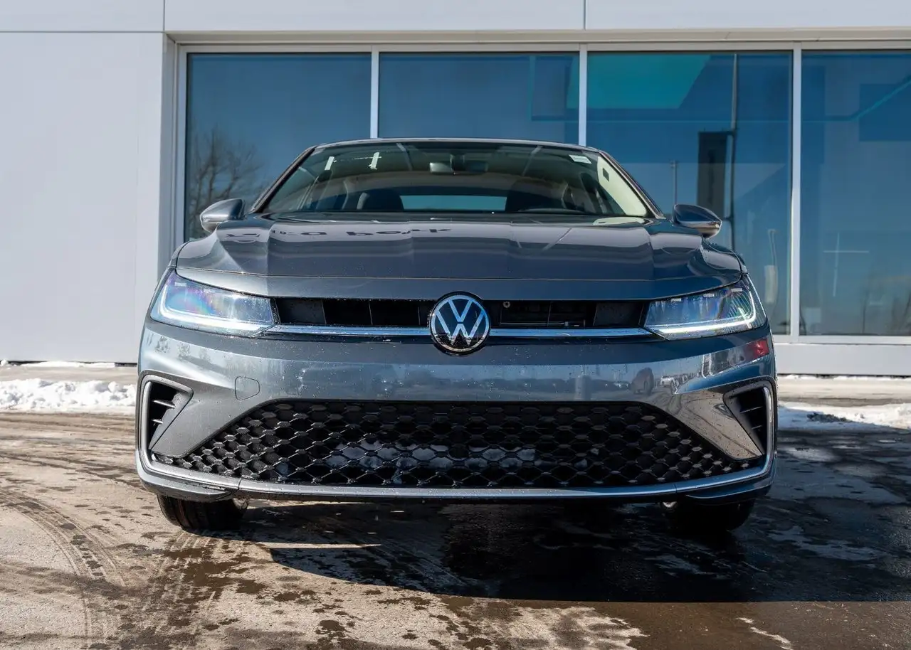 Volkswagen Jetta снимка Volkswagen Jetta