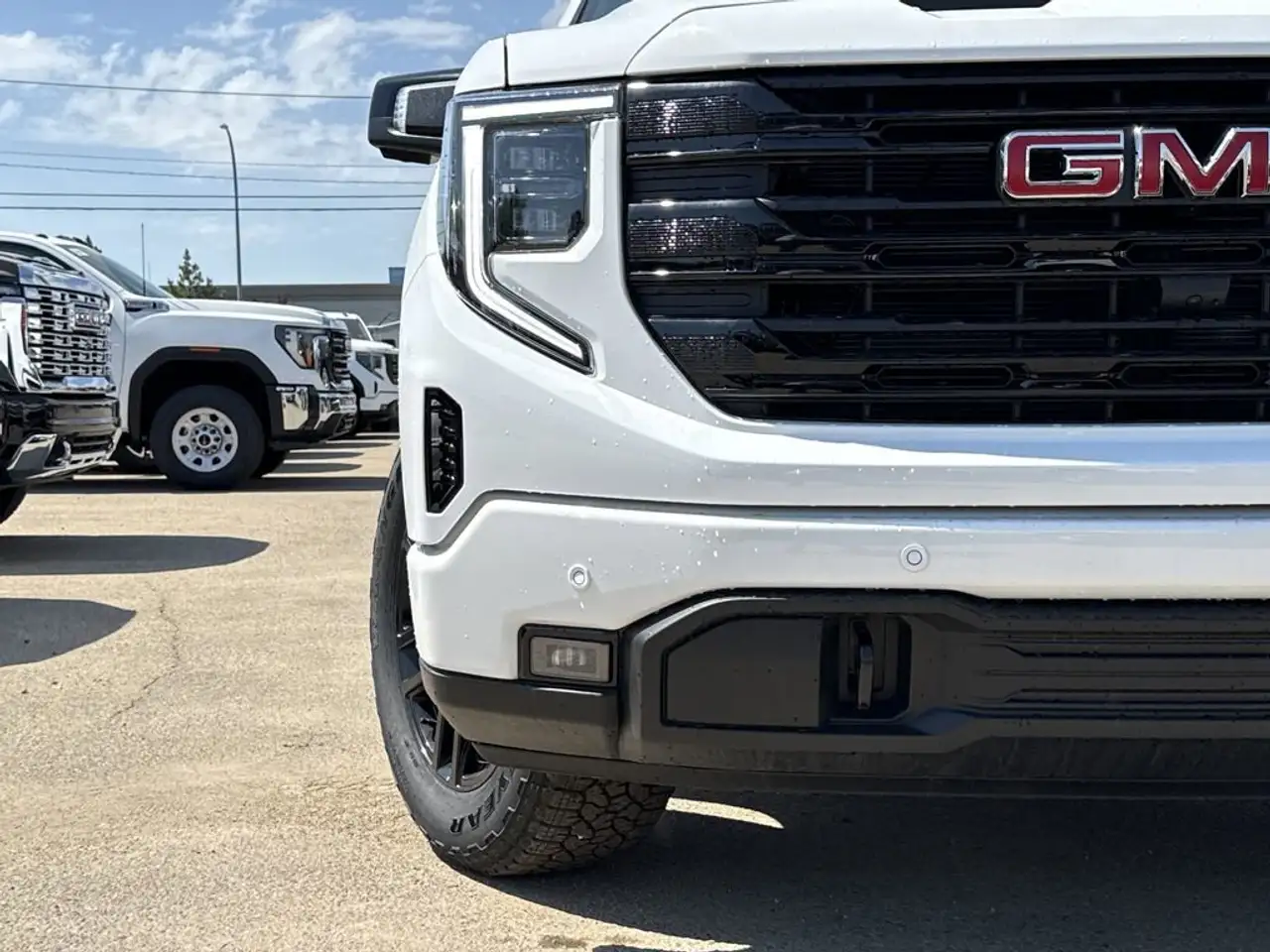 GMC Sierra 1500 снимка GMC Sierra 1500