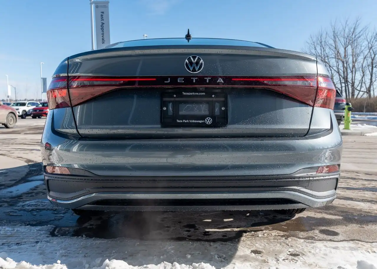 Volkswagen Jetta снимка Volkswagen Jetta