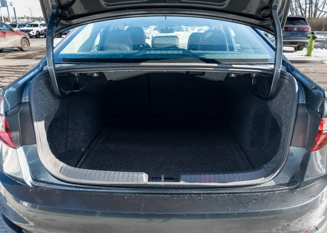 Volkswagen Jetta снимка Volkswagen Jetta