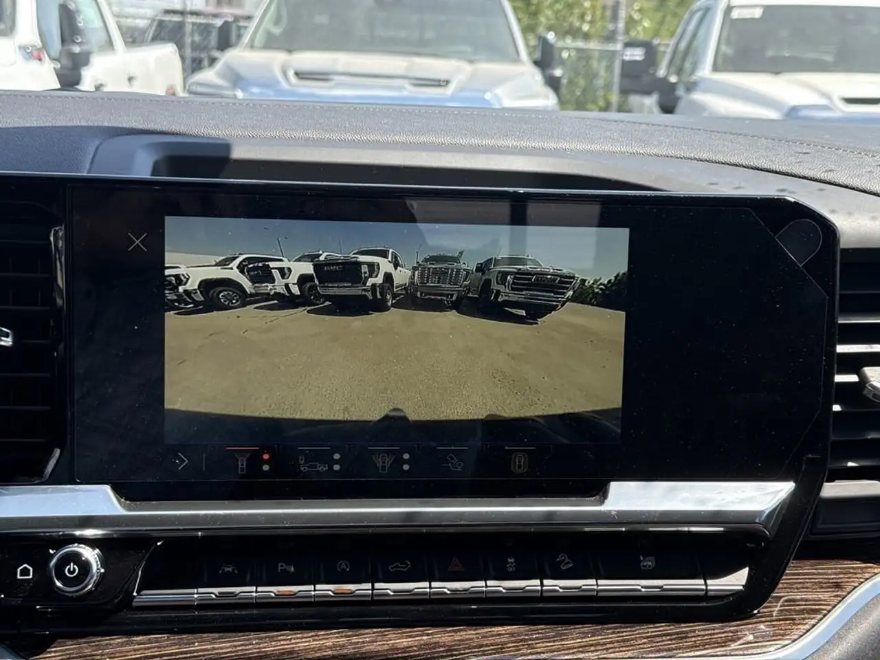 GMC Sierra 1500 снимка GMC Sierra 1500