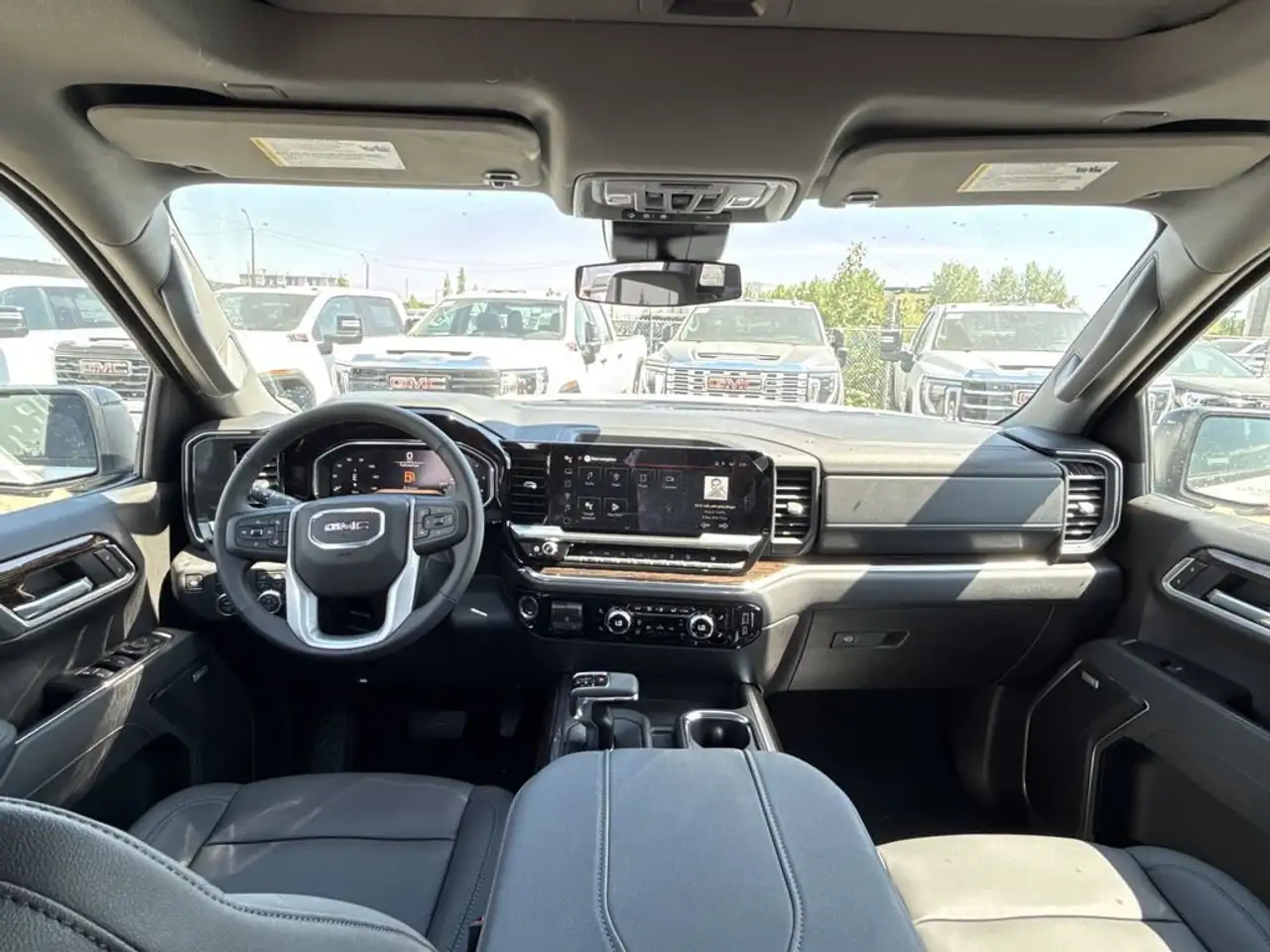 GMC Sierra 1500 снимка GMC Sierra 1500