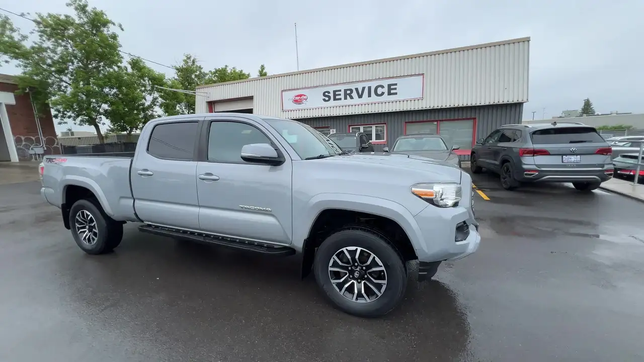 Toyota Tacoma photo Toyota Tacoma