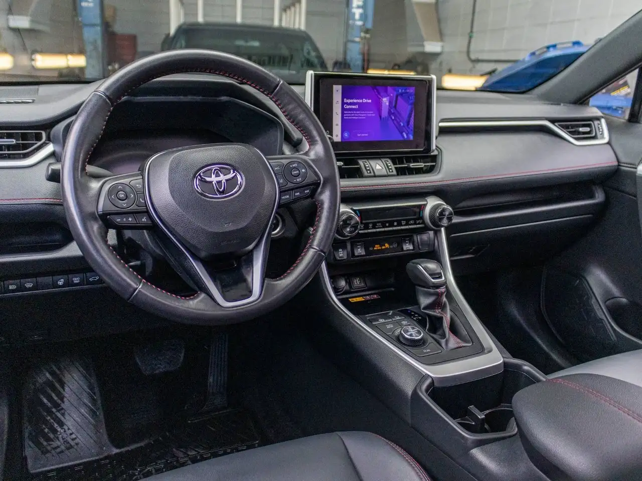 Toyota RAV 4 Prime снимка Toyota RAV 4 Prime