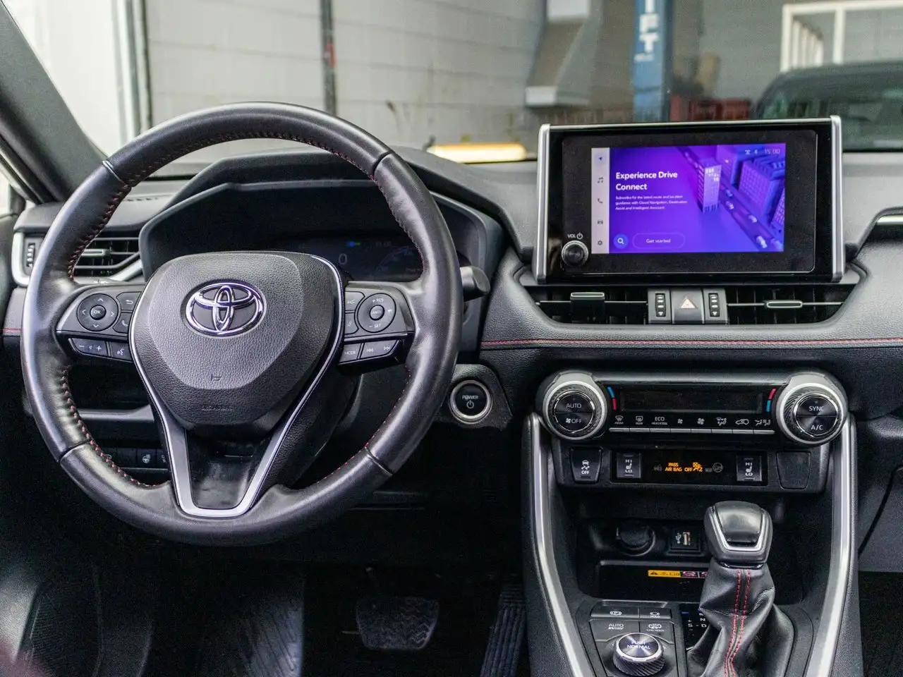 Toyota RAV 4 Prime снимка Toyota RAV 4 Prime