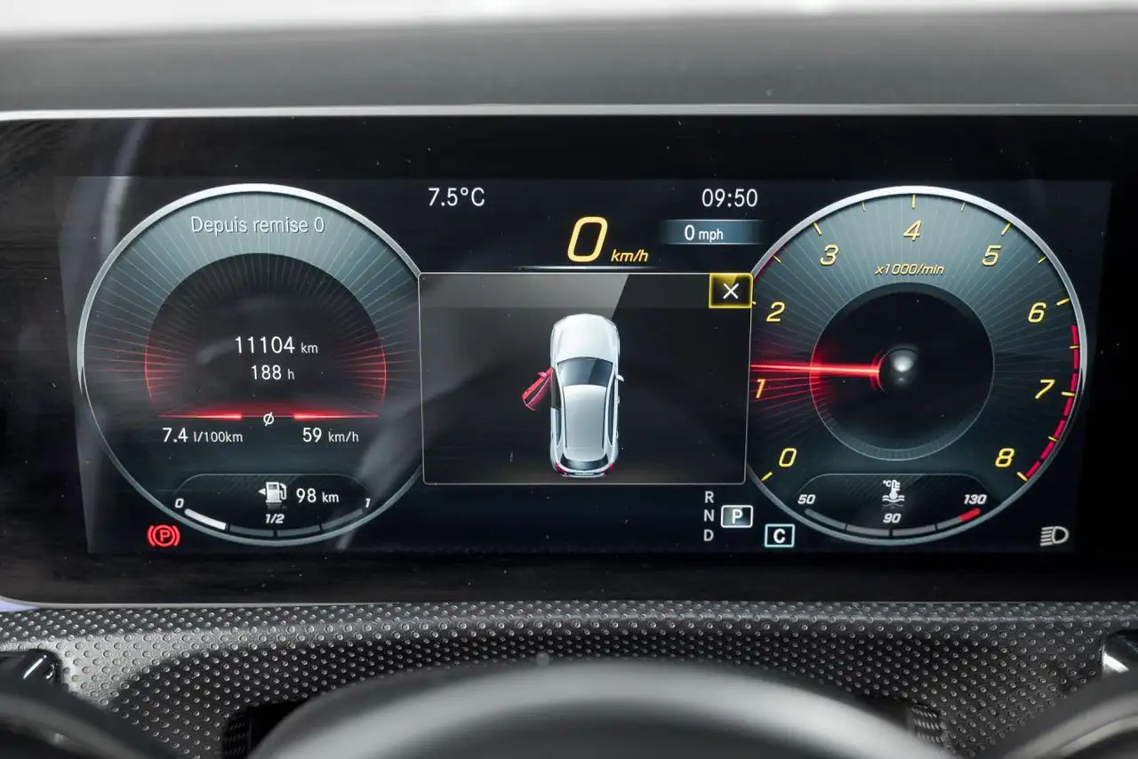 Mercedes-Benz A-Class снимка Mercedes-Benz A-Class