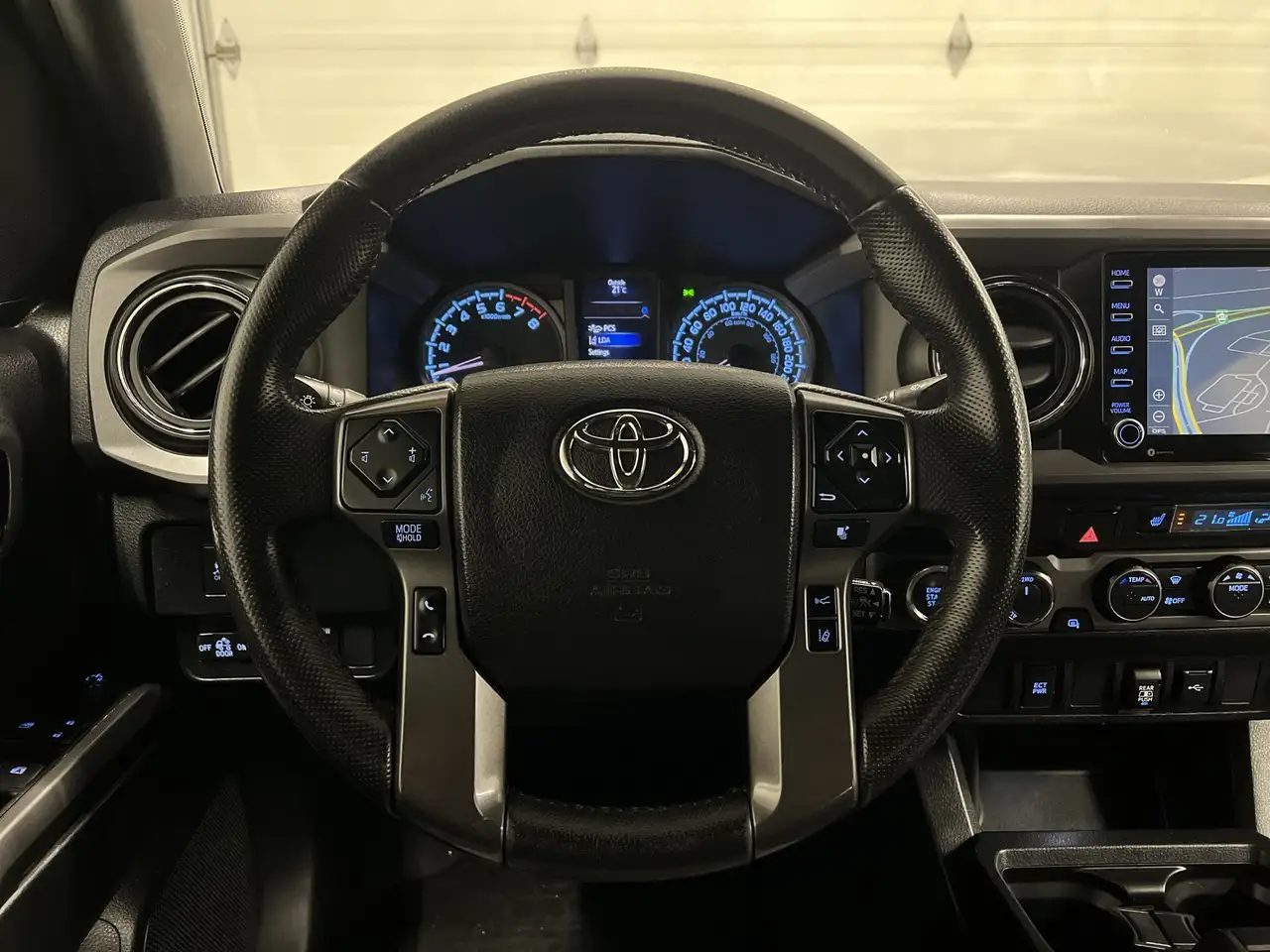 Toyota Tacoma photo Toyota Tacoma