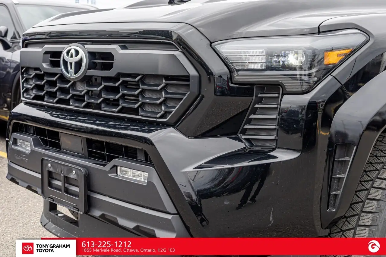 Toyota Tacoma снимка Toyota Tacoma