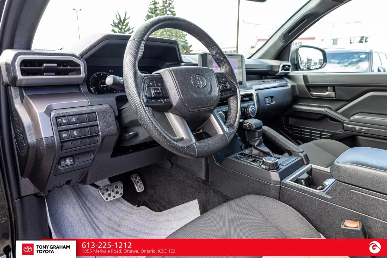 Toyota Tacoma снимка Toyota Tacoma