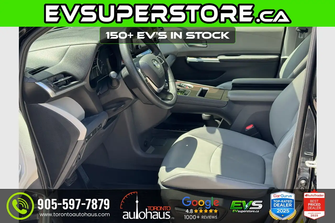 Toyota Sienna photo Toyota Sienna