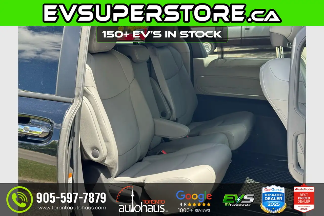Toyota Sienna photo Toyota Sienna