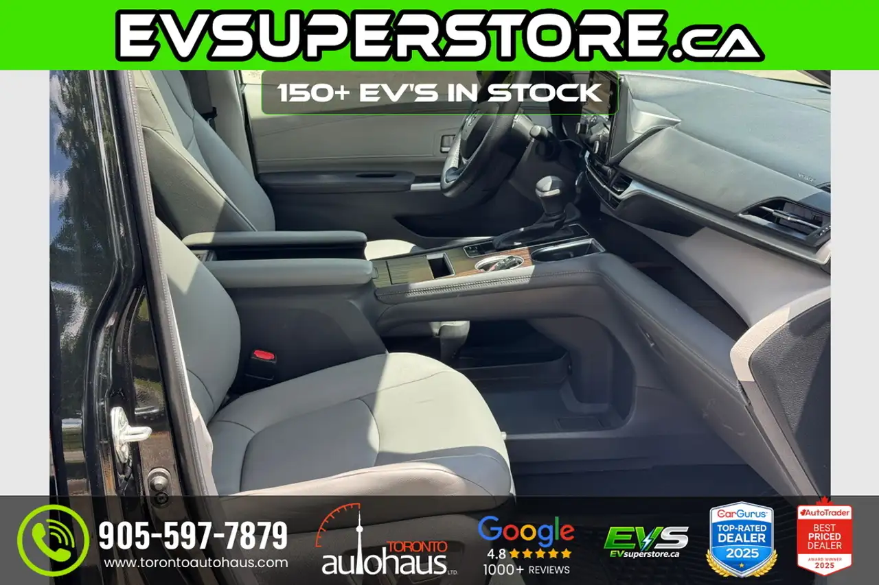 Toyota Sienna photo Toyota Sienna