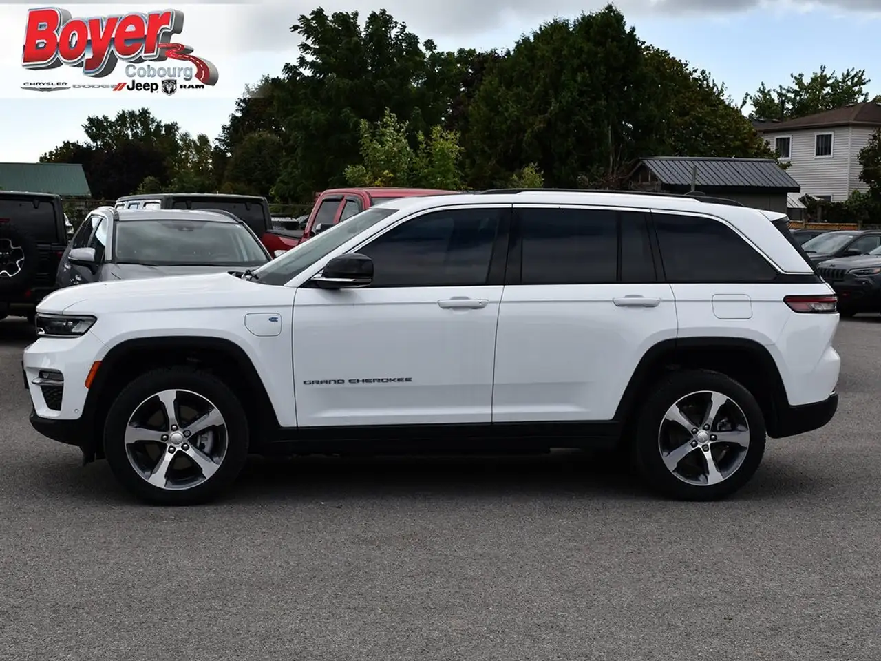 Jeep Grand Cherokee снимка Jeep Grand Cherokee