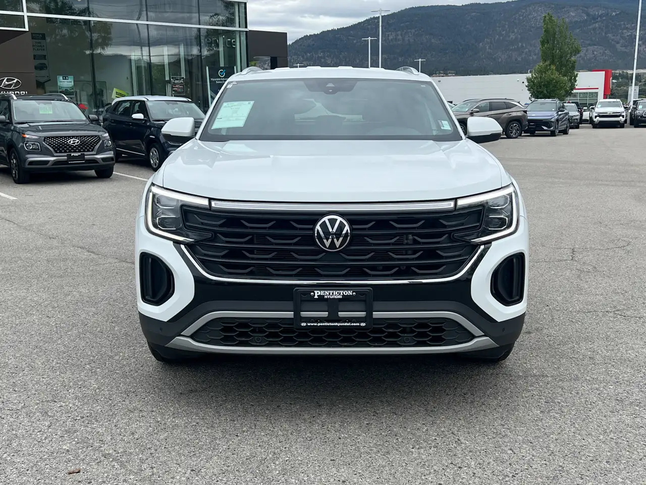 Volkswagen Atlas снимка Volkswagen Atlas