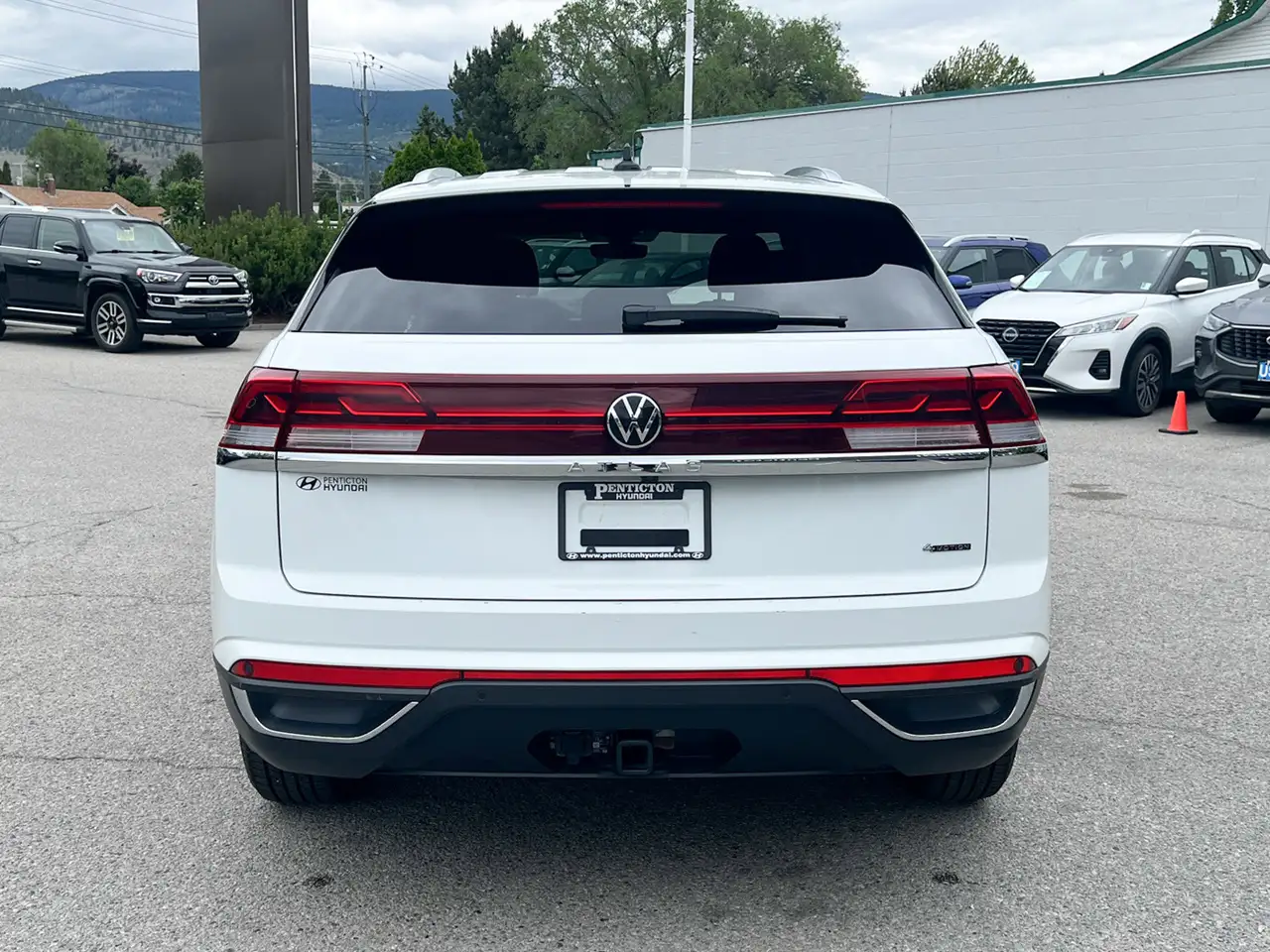 Volkswagen Atlas снимка Volkswagen Atlas