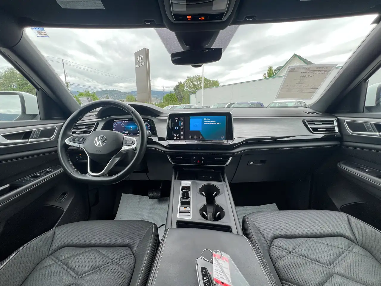 Volkswagen Atlas снимка Volkswagen Atlas