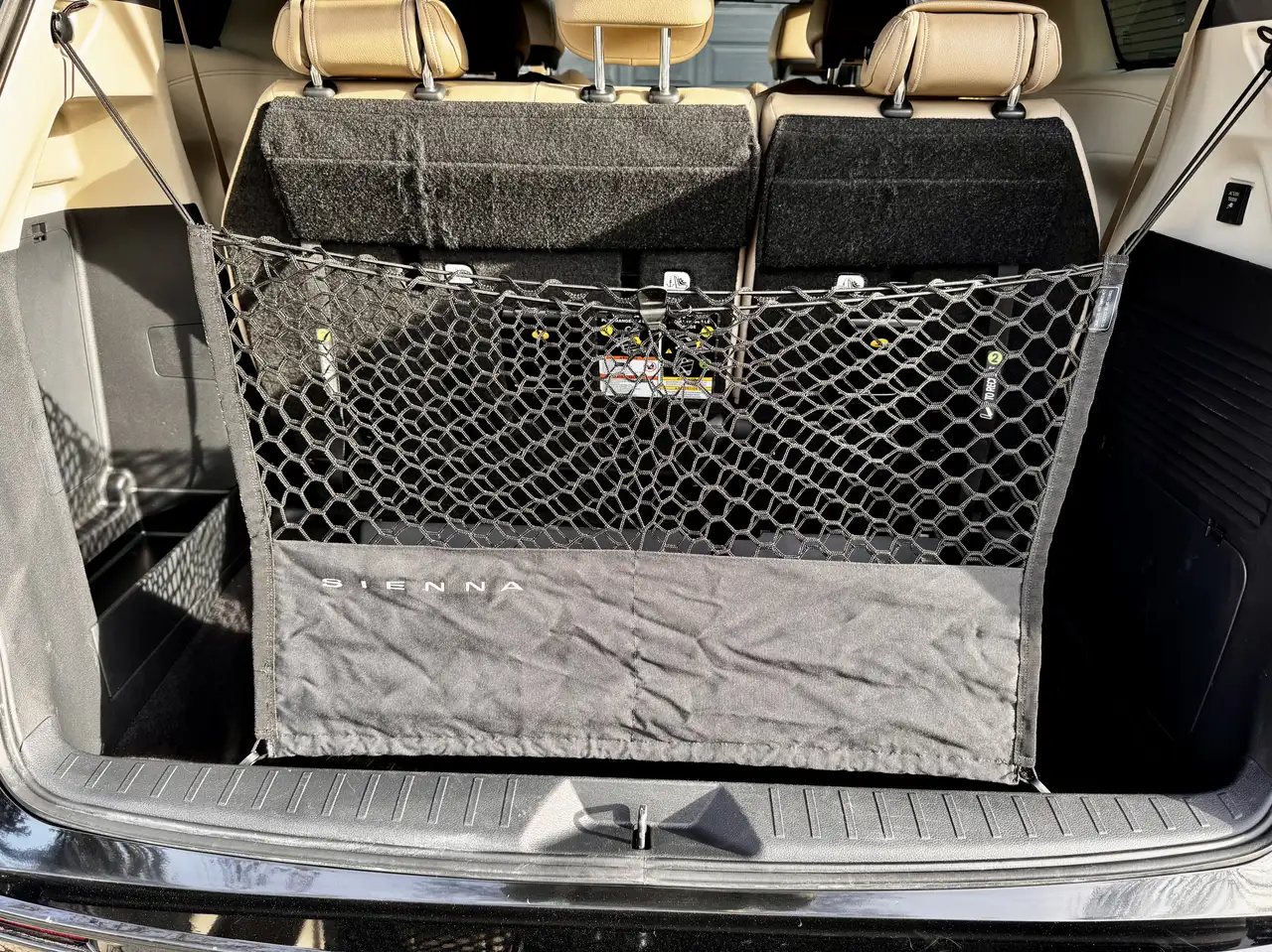 Toyota Sienna снимка Toyota Sienna