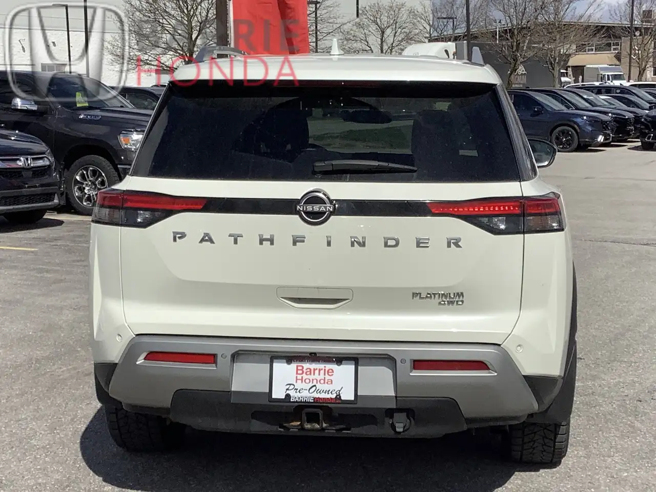 Nissan Pathfinder fotografie Nissan Pathfinder