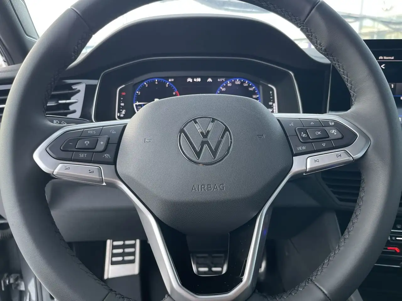 Volkswagen Jetta снимка Volkswagen Jetta
