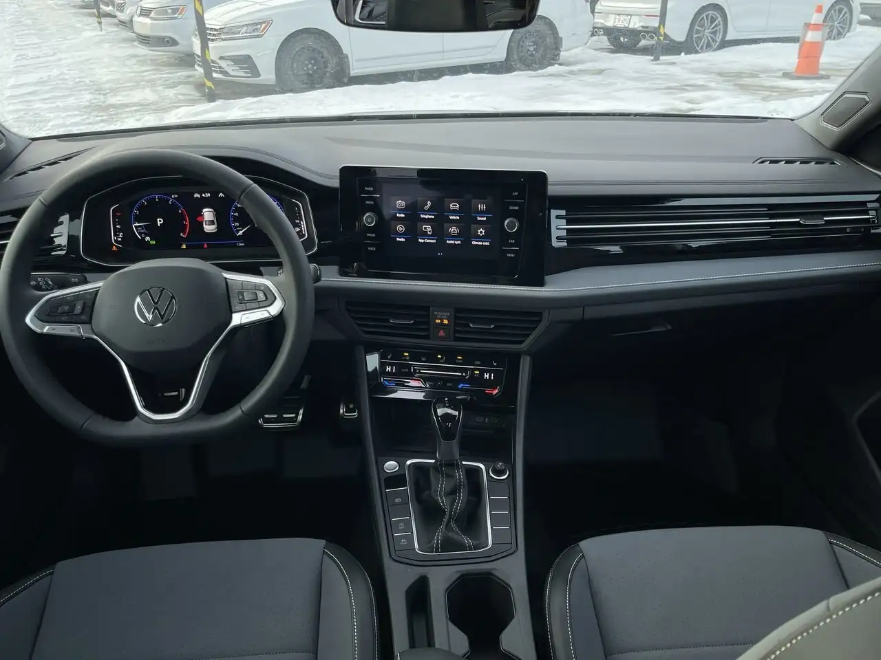Volkswagen Jetta снимка Volkswagen Jetta