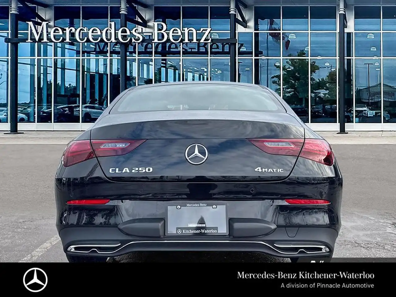 Mercedes-Benz CLA снимка Mercedes-Benz CLA