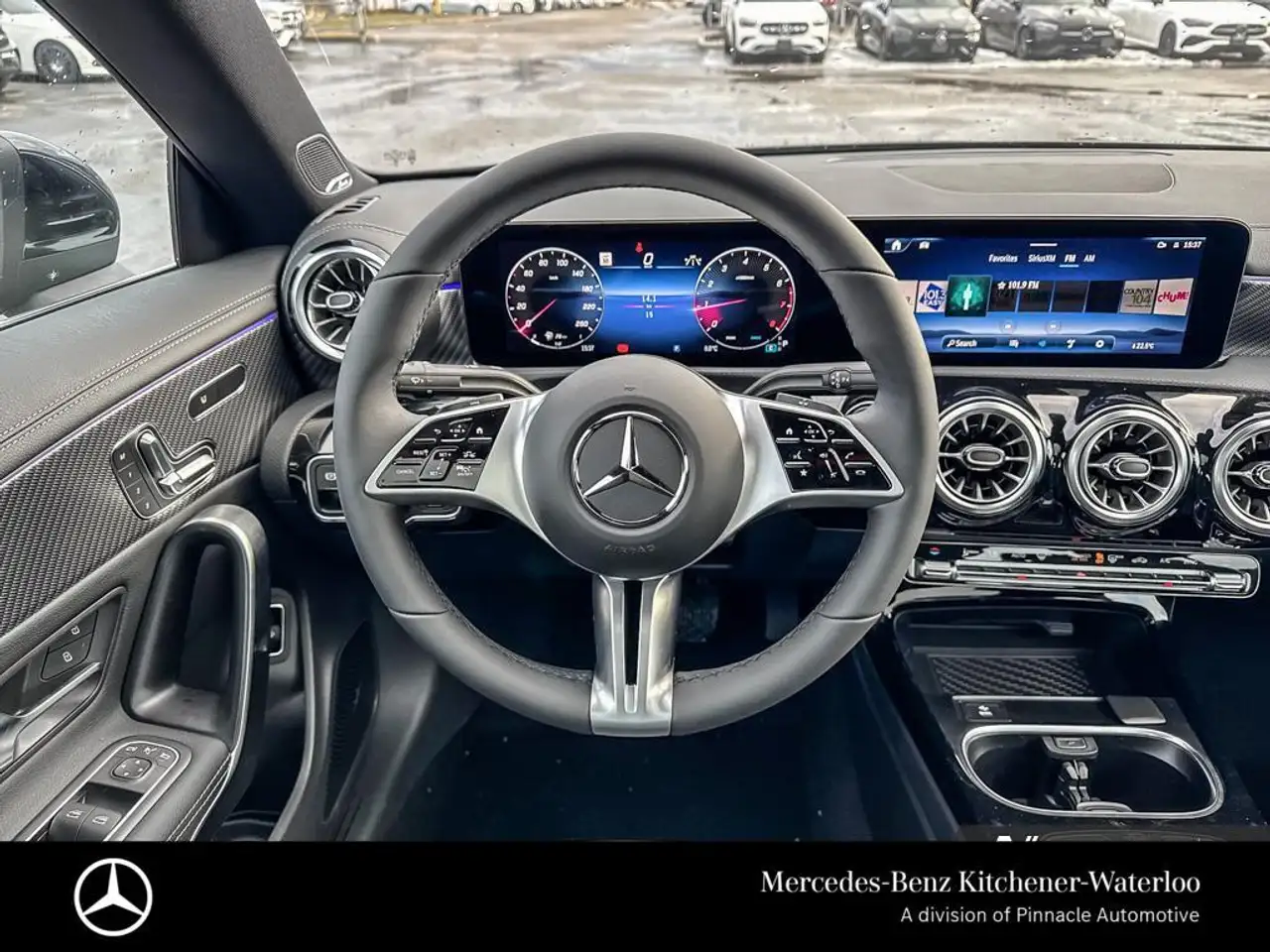 Mercedes-Benz CLA снимка Mercedes-Benz CLA