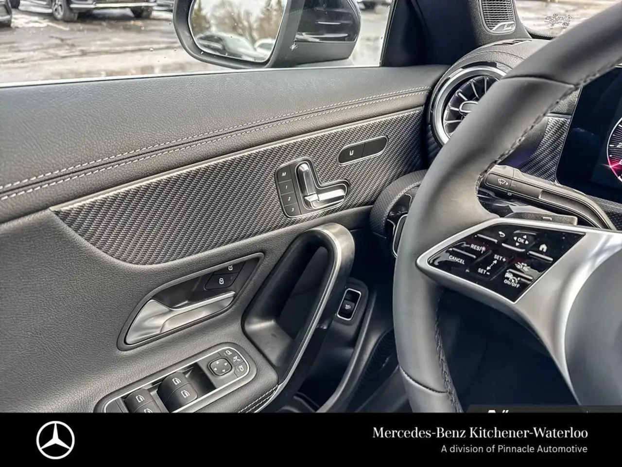 Mercedes-Benz CLA снимка Mercedes-Benz CLA
