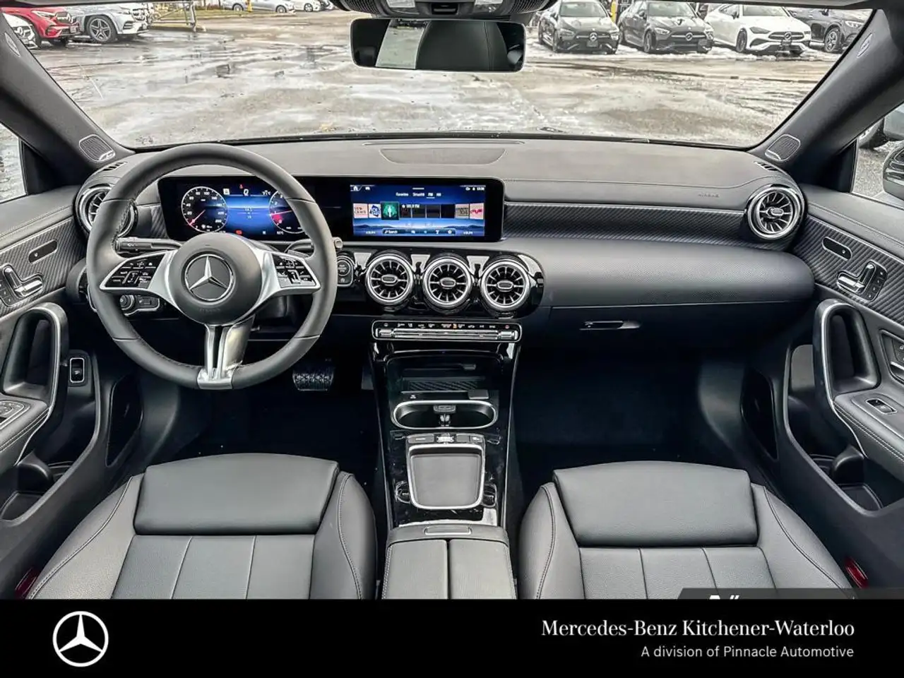 Mercedes-Benz CLA снимка Mercedes-Benz CLA