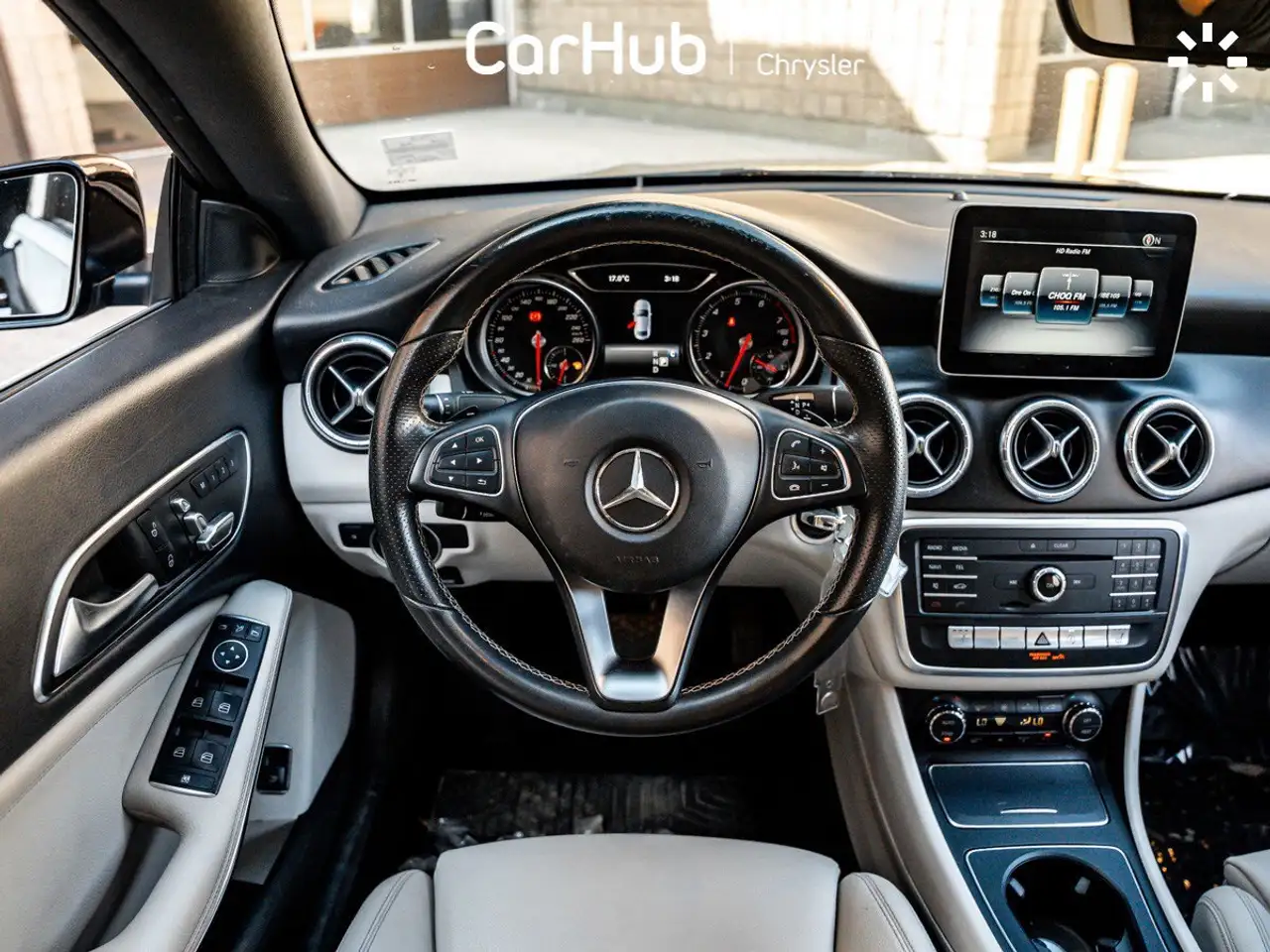 Mercedes-Benz CLA снимка Mercedes-Benz CLA