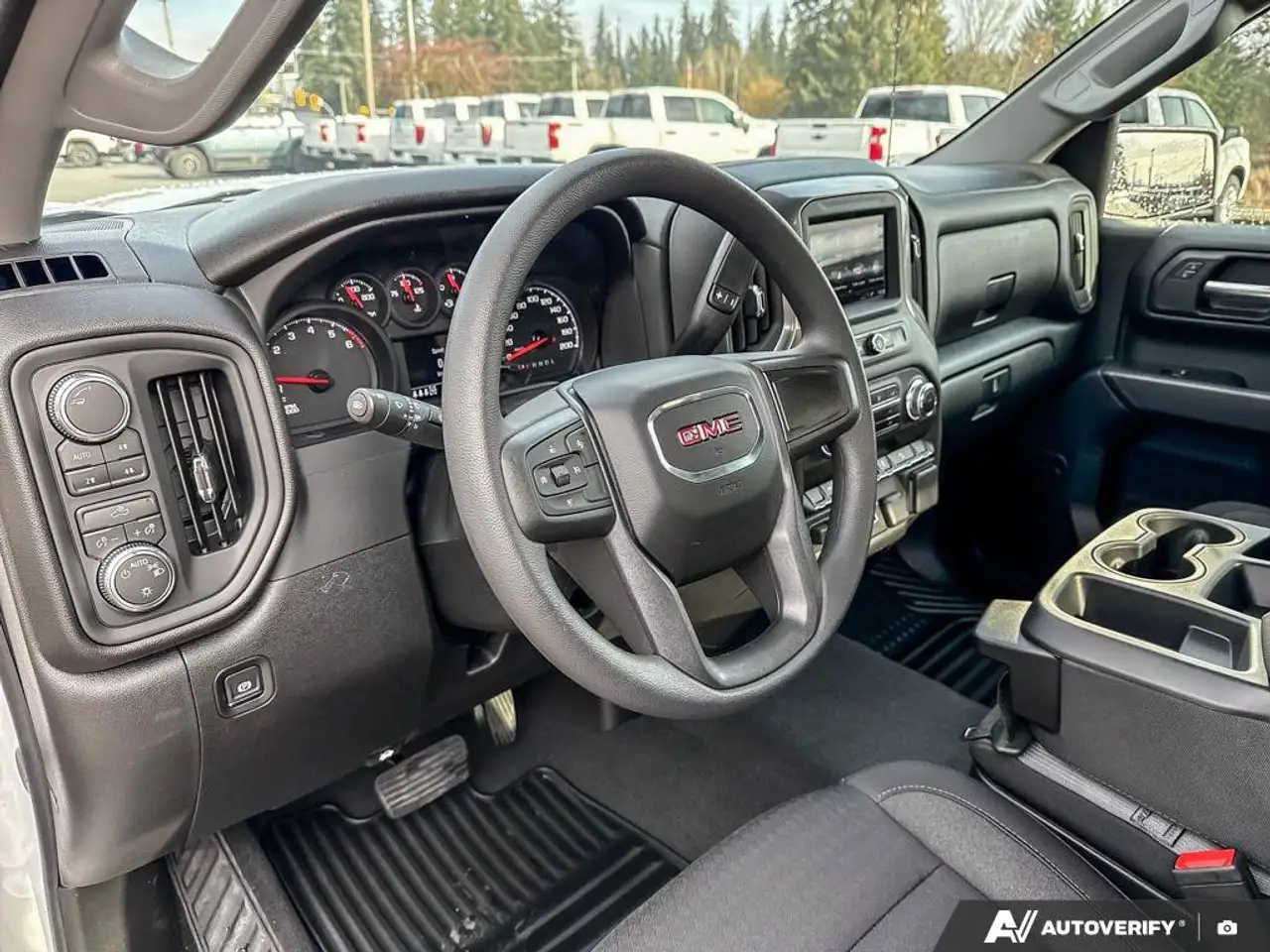 GMC Sierra 1500 снимка GMC Sierra 1500