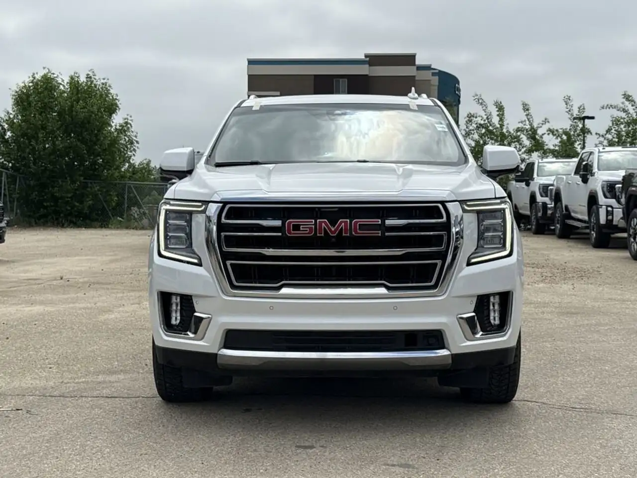 GMC Yukon снимка GMC Yukon