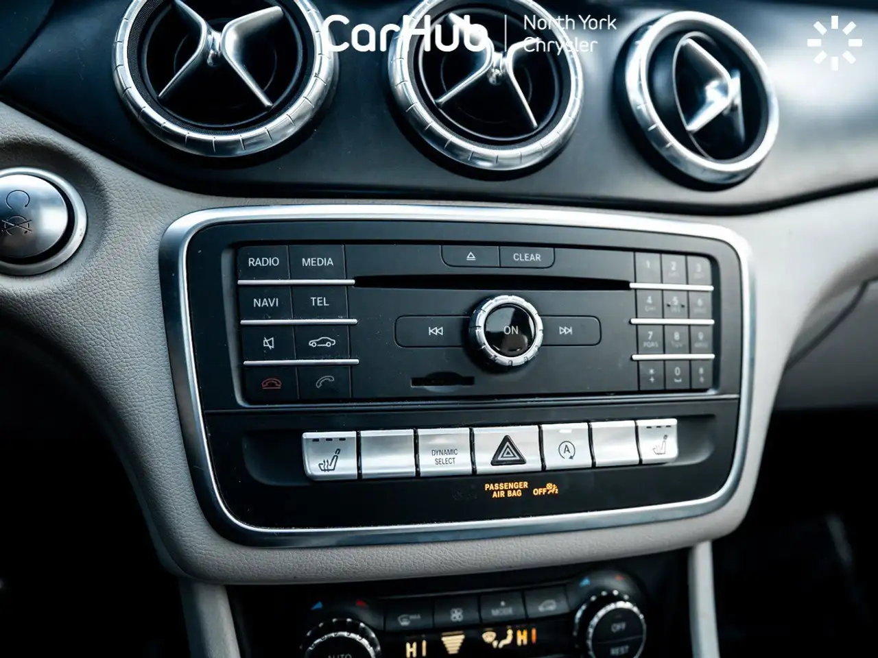 Mercedes-Benz CLA снимка Mercedes-Benz CLA