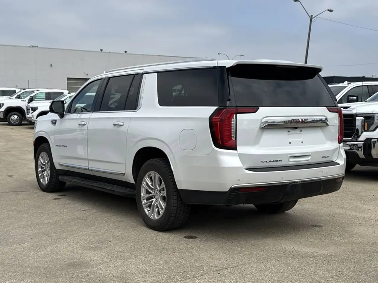 GMC Yukon снимка GMC Yukon