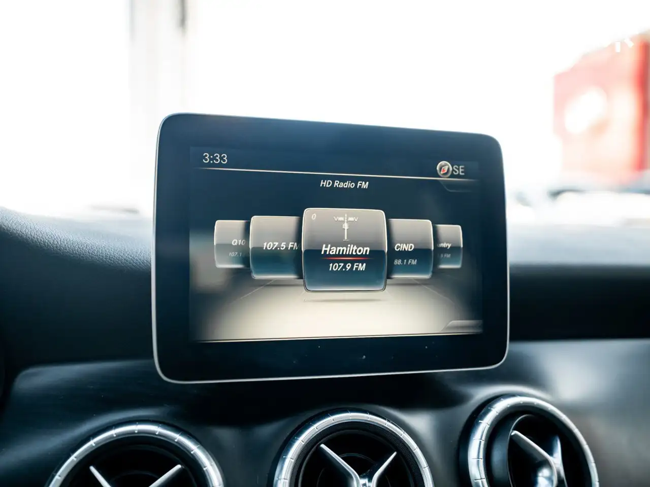 Mercedes-Benz CLA снимка Mercedes-Benz CLA