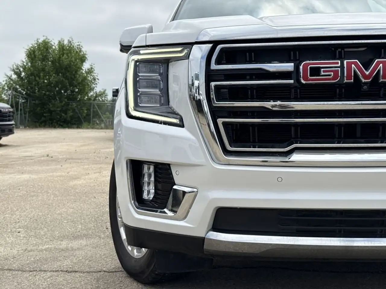 GMC Yukon снимка GMC Yukon