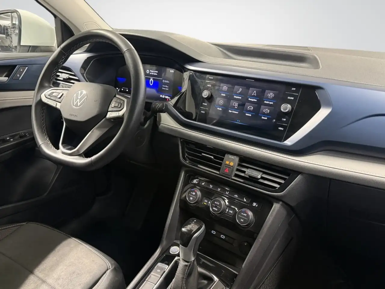 Volkswagen Taos снимка Volkswagen Taos