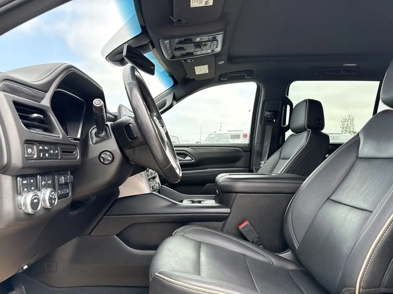 GMC Yukon снимка GMC Yukon