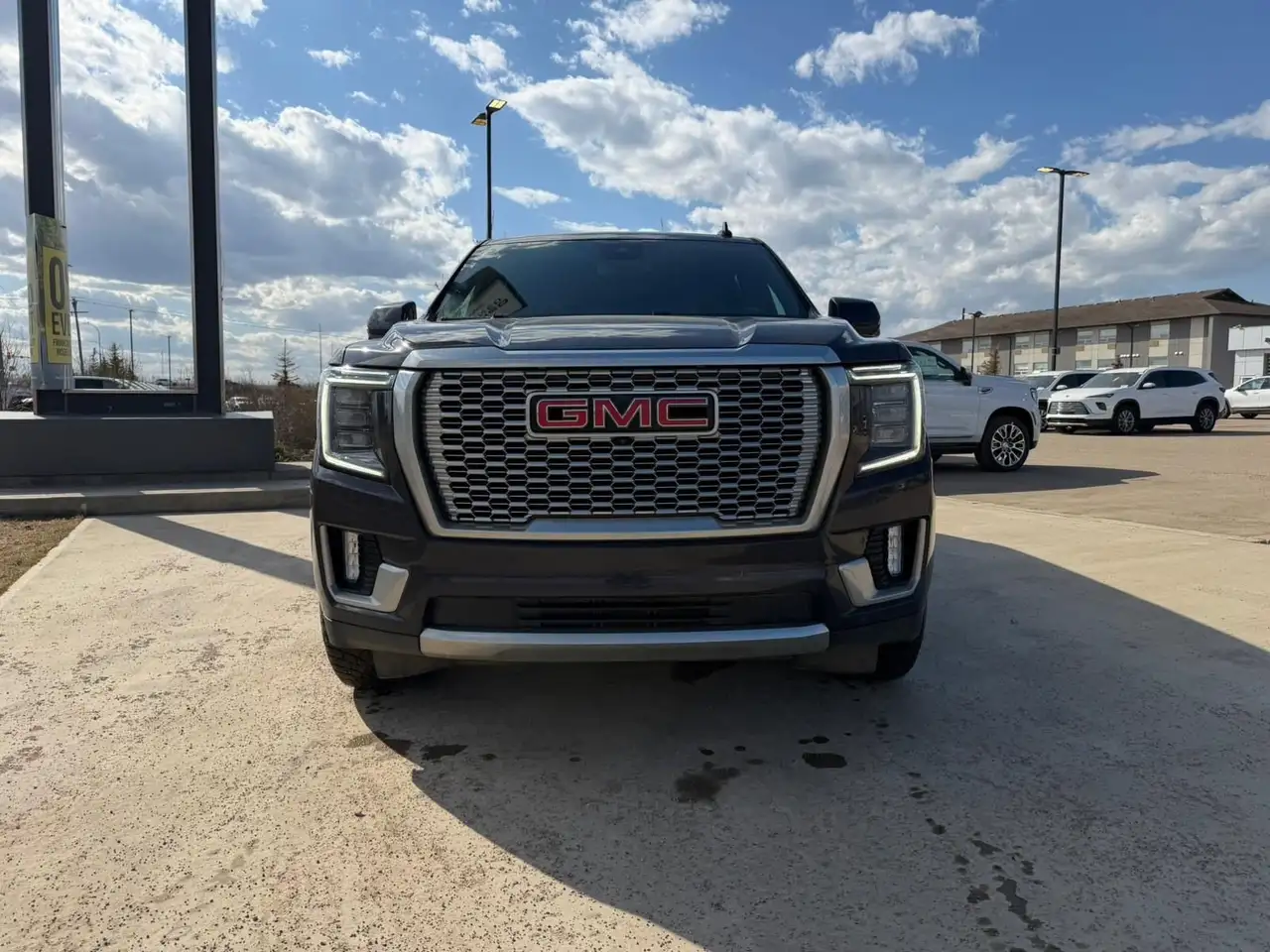 GMC Yukon снимка GMC Yukon