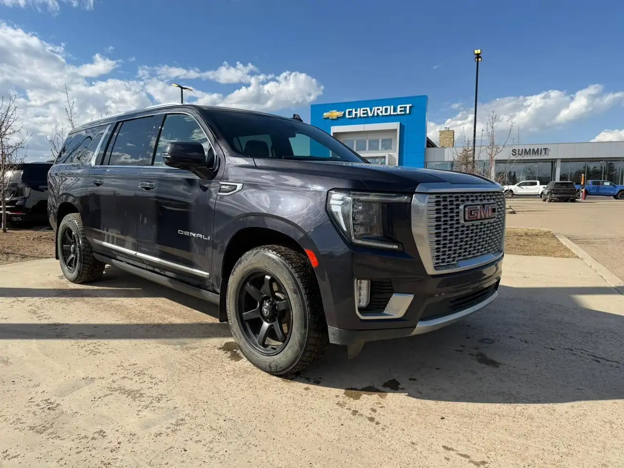 GMC Yukon снимка GMC Yukon