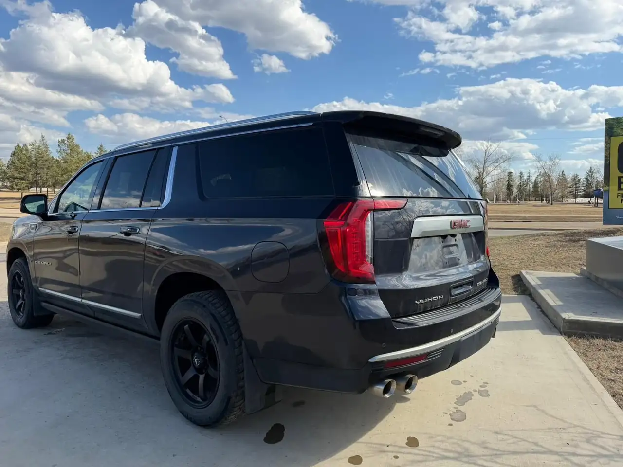 GMC Yukon снимка GMC Yukon