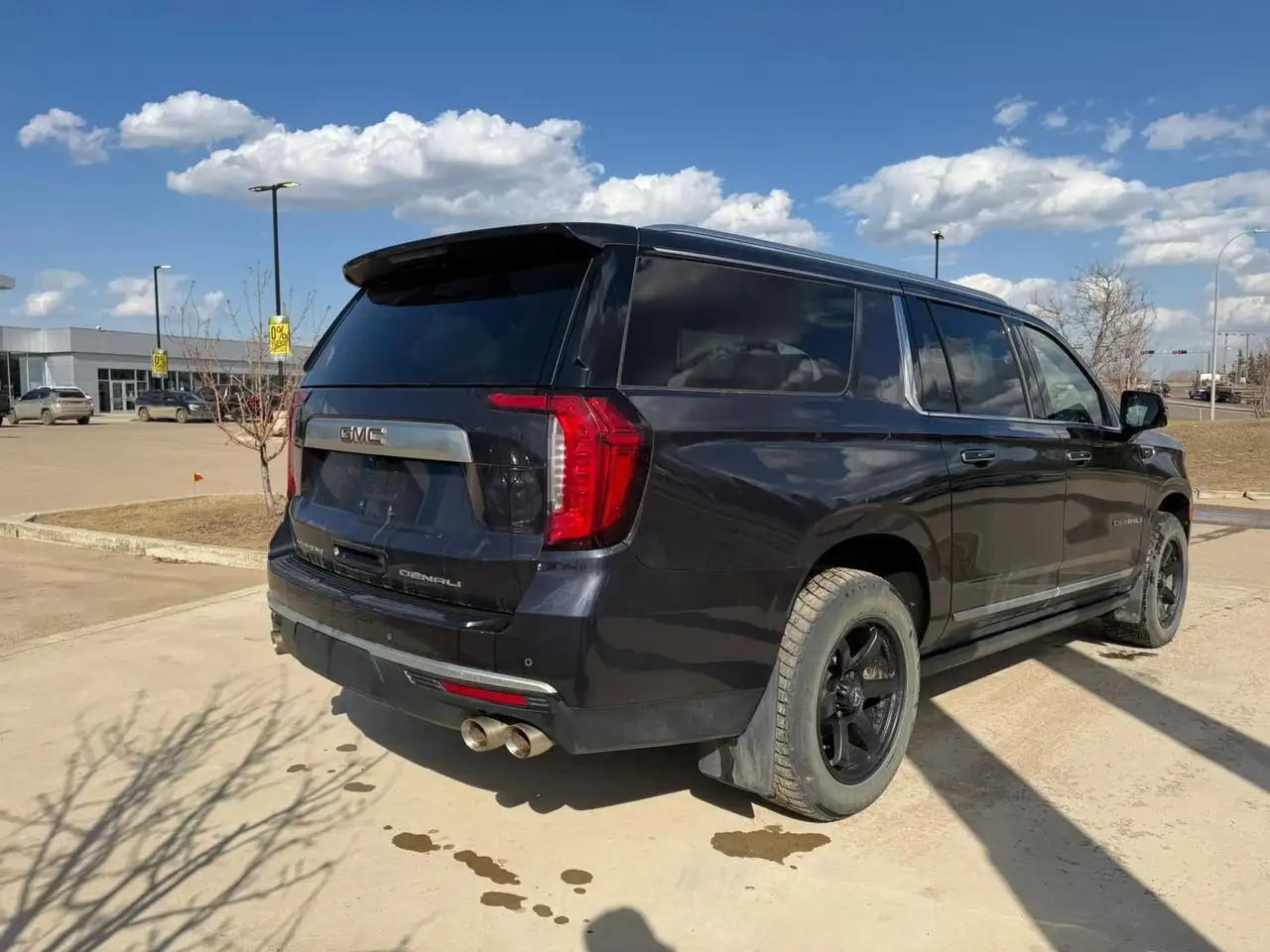 GMC Yukon снимка GMC Yukon