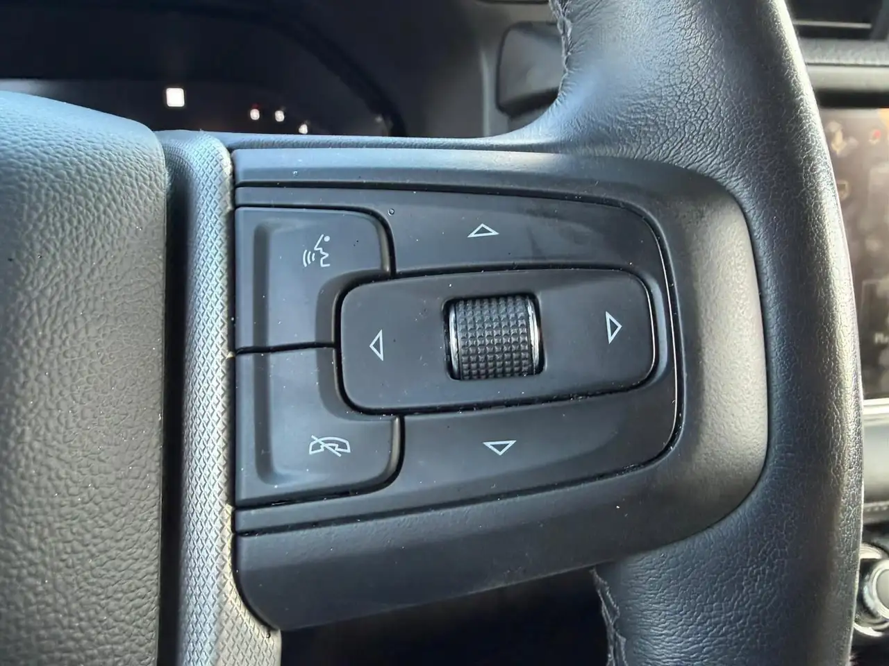 GMC Yukon снимка GMC Yukon