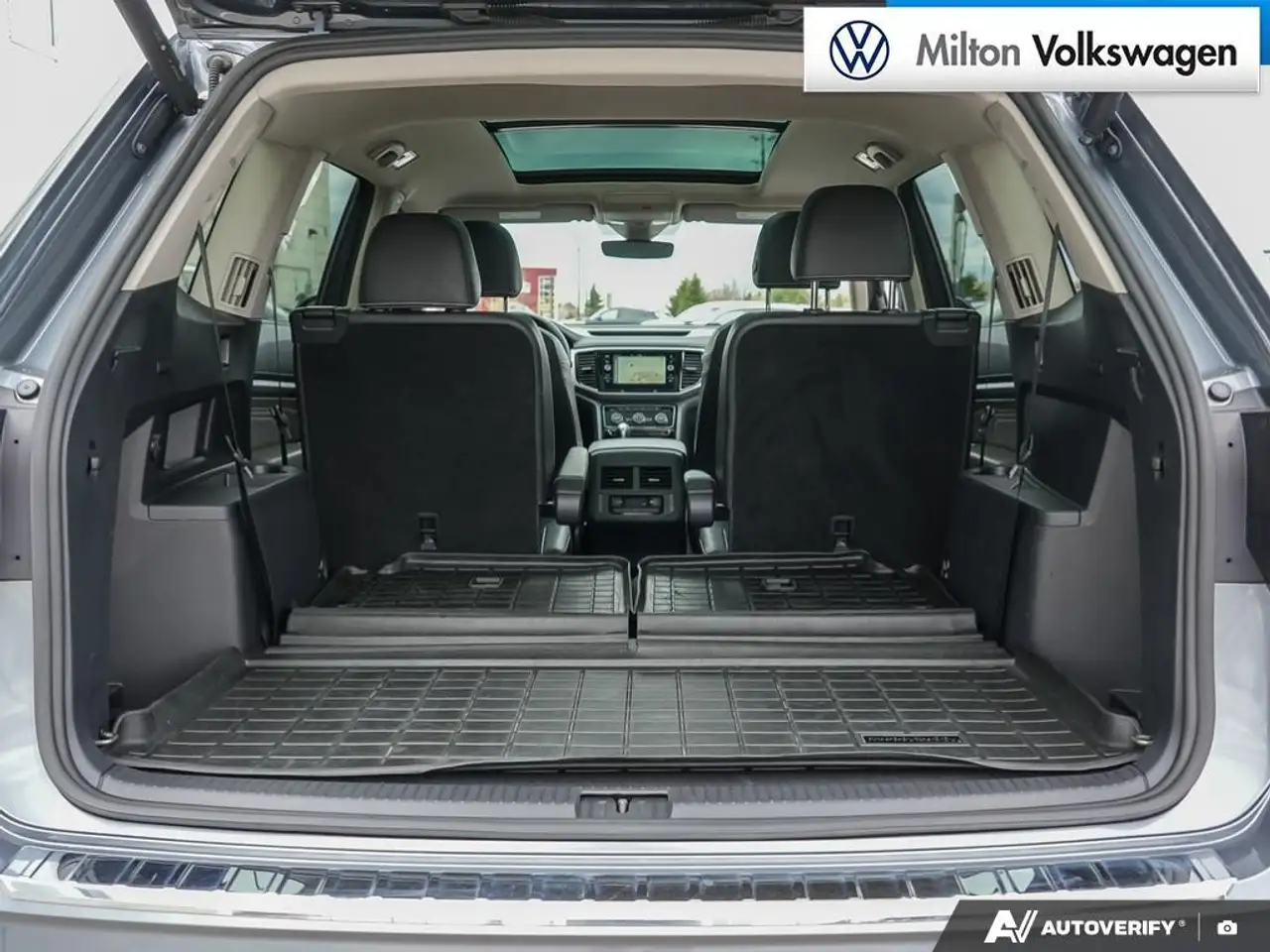 Volkswagen Atlas снимка Volkswagen Atlas