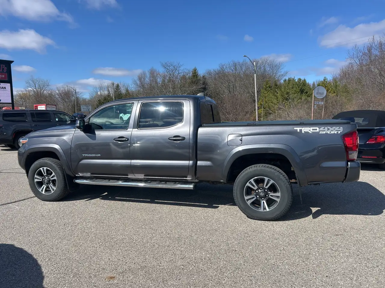 Toyota Tacoma снимка Toyota Tacoma