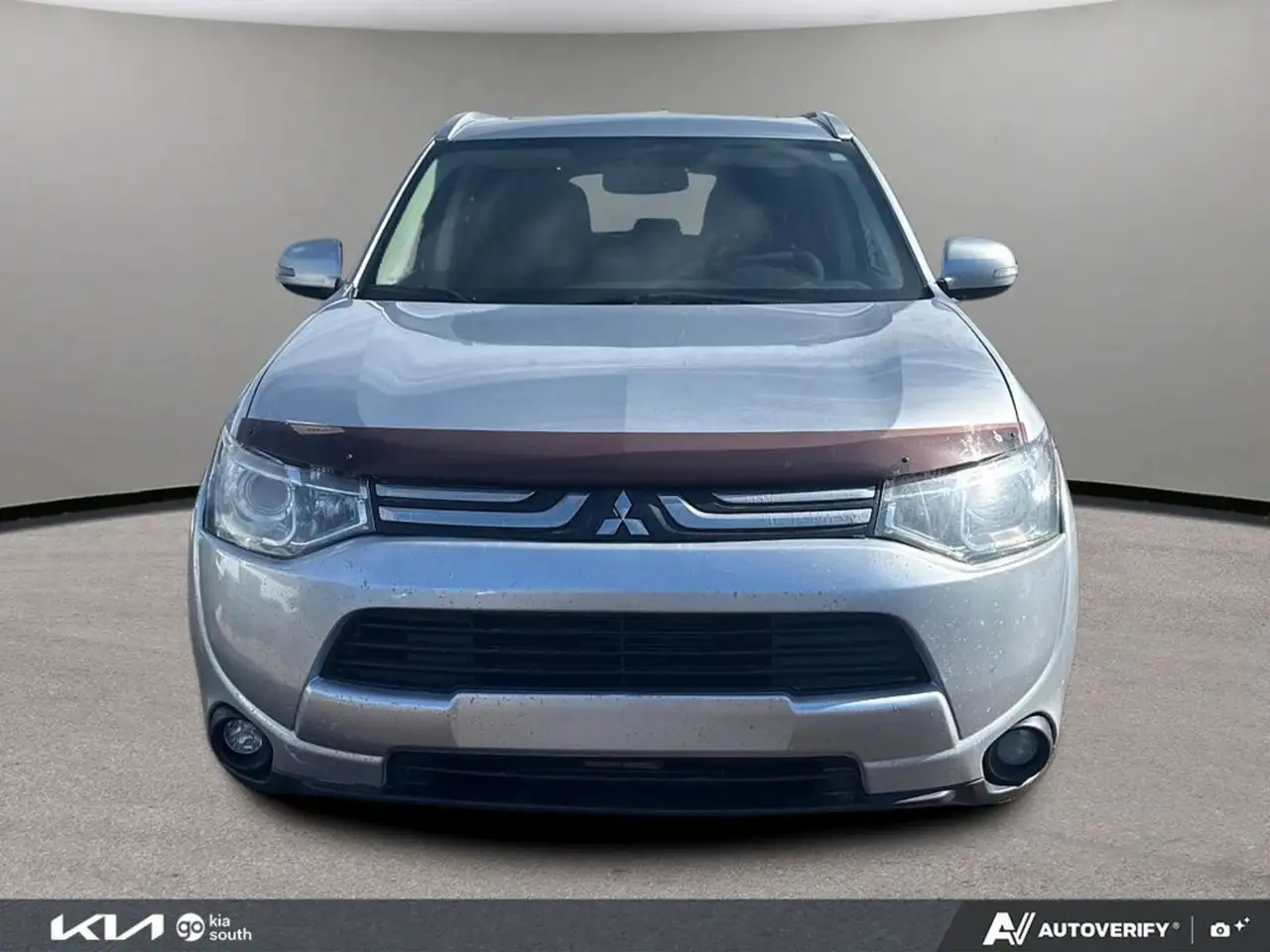 Mitsubishi Outlander photo Mitsubishi Outlander